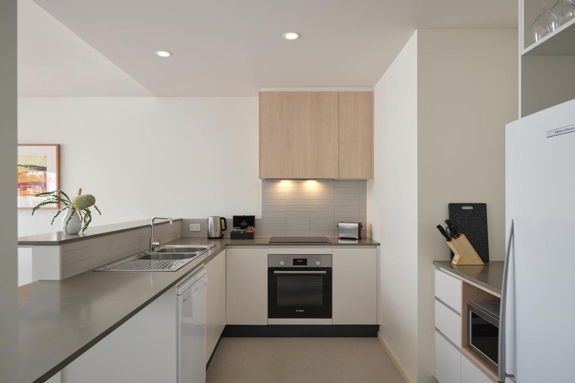 Racv Cape Schanck Resort Phòng bức ảnh A modern Australian kitchen