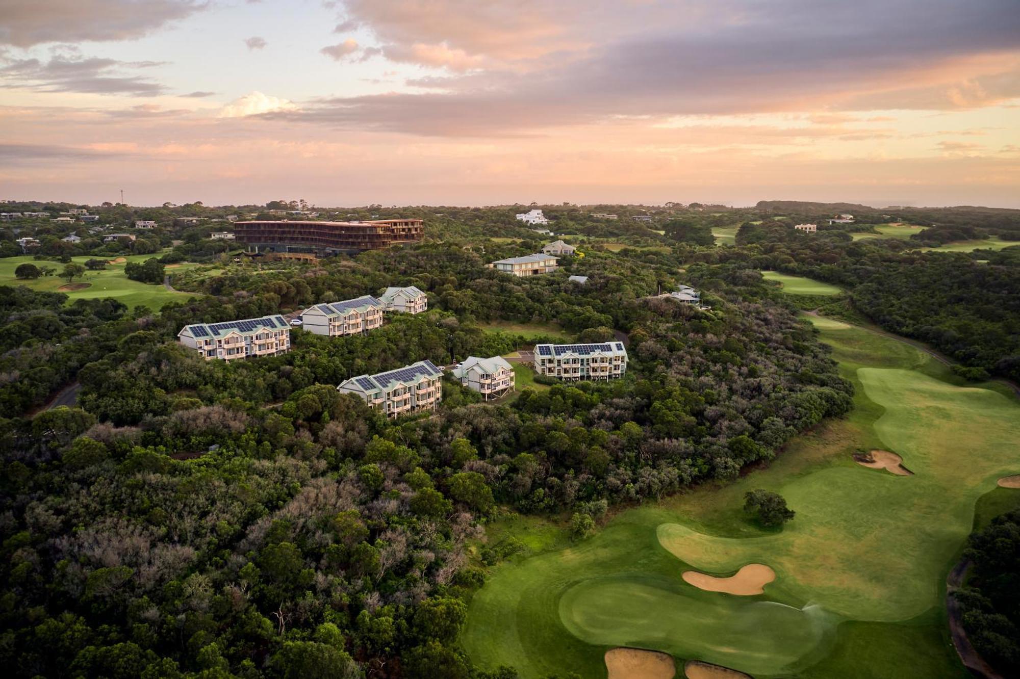 Racv Cape Schanck Resort Ngoại thất bức ảnh Golf course at the Oyster Box